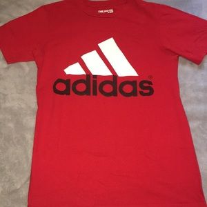 Adidas tee